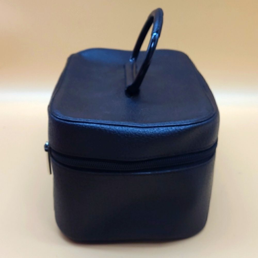 Authentic Gucci Cosmetic Case - Picture 3 of 10